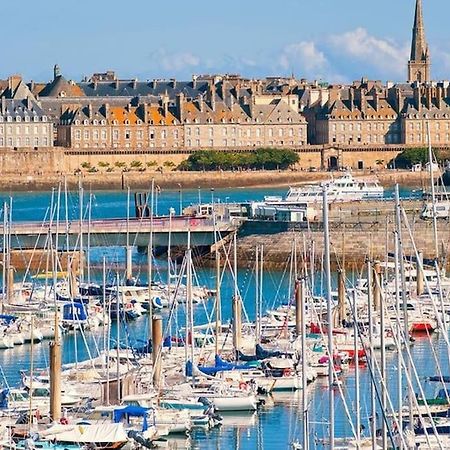 Charmante Maison A Evran Proche Dinan Et St Malo. エクステリア 写真